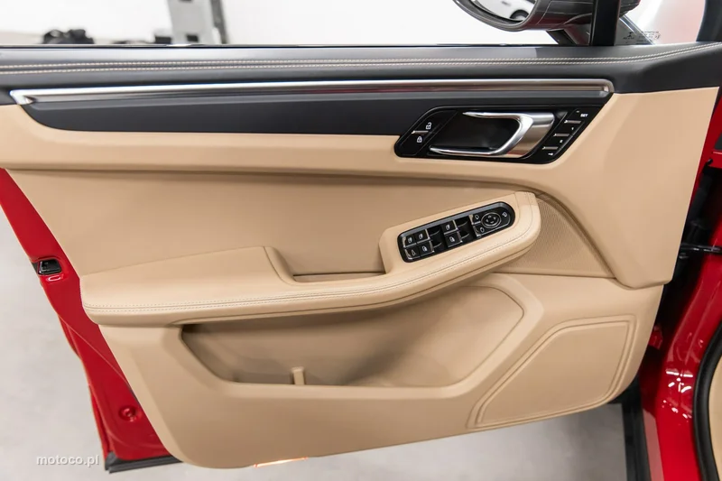 Porsche Macan 95B 28