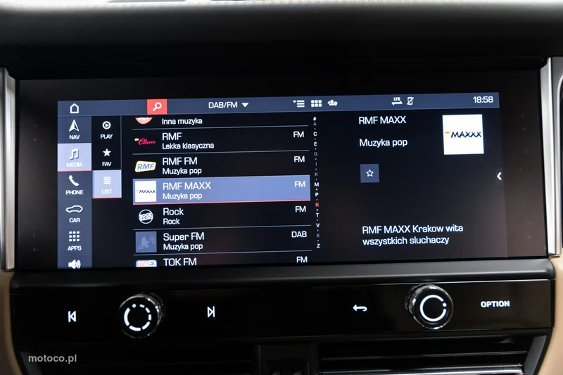 Porsche Macan 95B 37