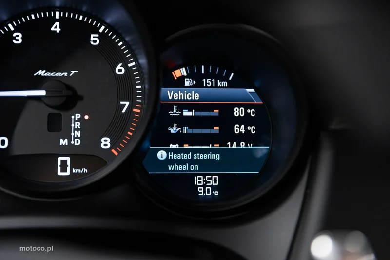 Porsche Macan 95B 39