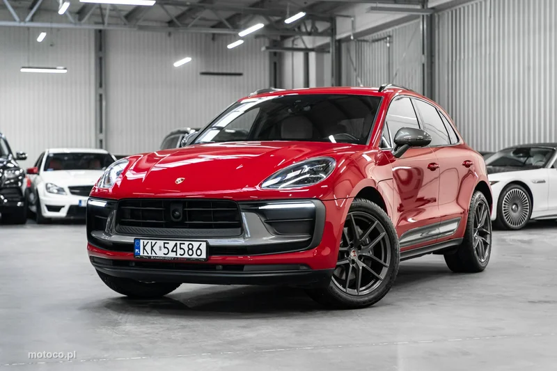 Porsche Macan 95B 42