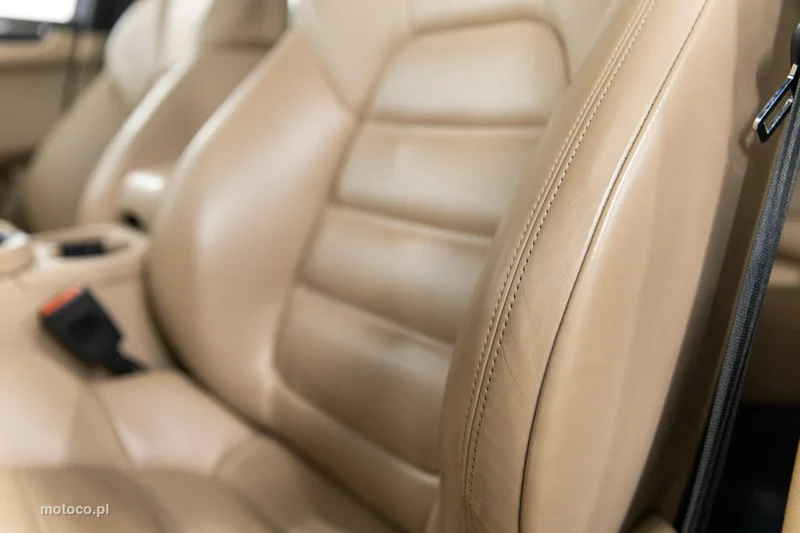 Porsche Macan 95B 48