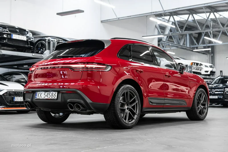 Porsche Macan 95B 8