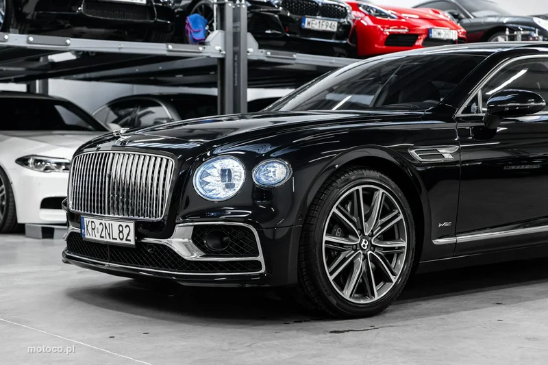 Bentley Continental Flying Spur 13