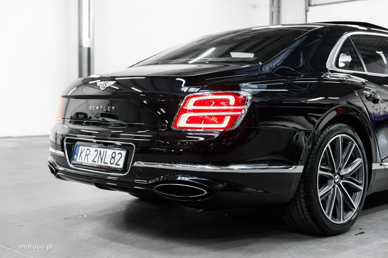 Bentley Continental Flying Spur 17