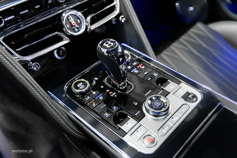 Bentley Continental Flying Spur 30