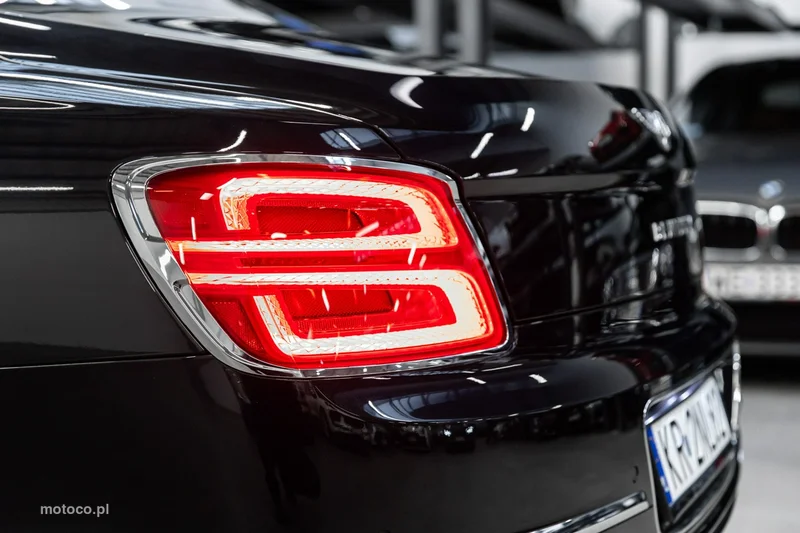 Bentley Continental Flying Spur 44