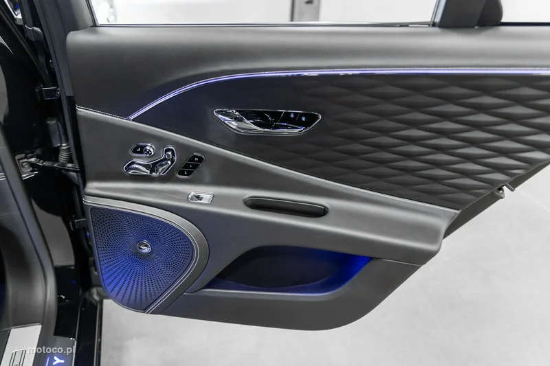 Bentley Continental Flying Spur 59