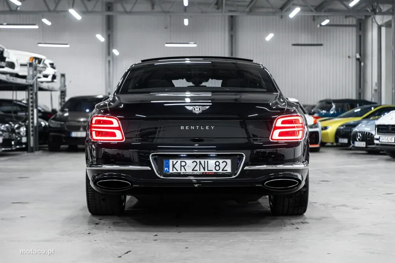 Bentley Continental Flying Spur 10