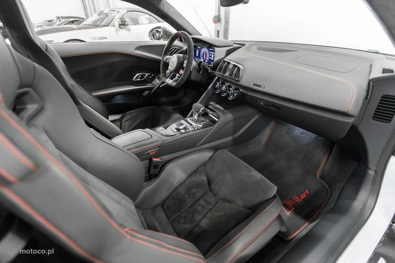 Audi R8 Typ 4S 30