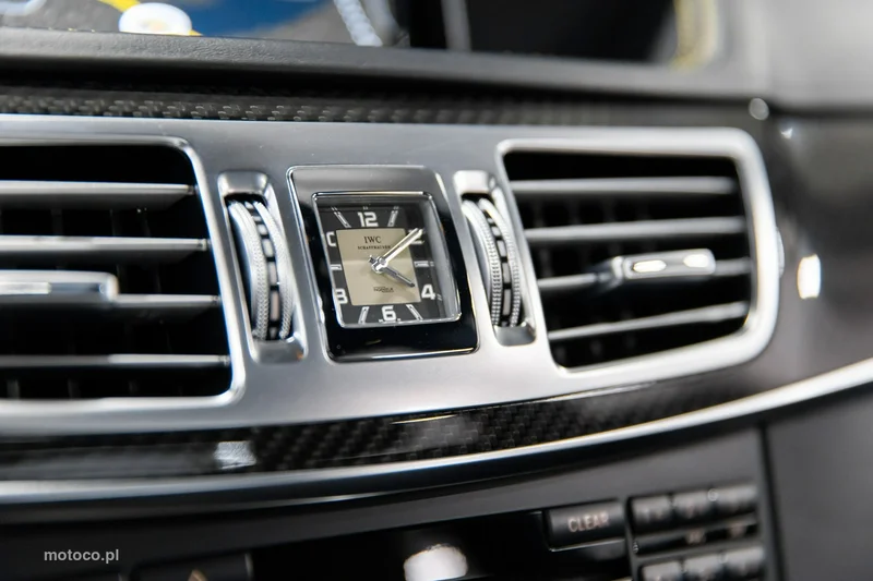 Mercedes-Benz Klasa E W212 E 63 AMG 36