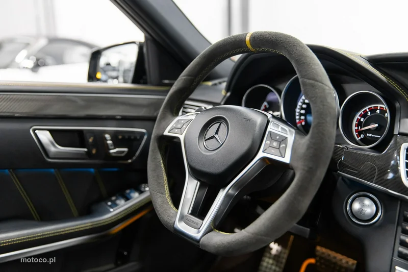Mercedes-Benz Klasa E W212 E 63 AMG 39
