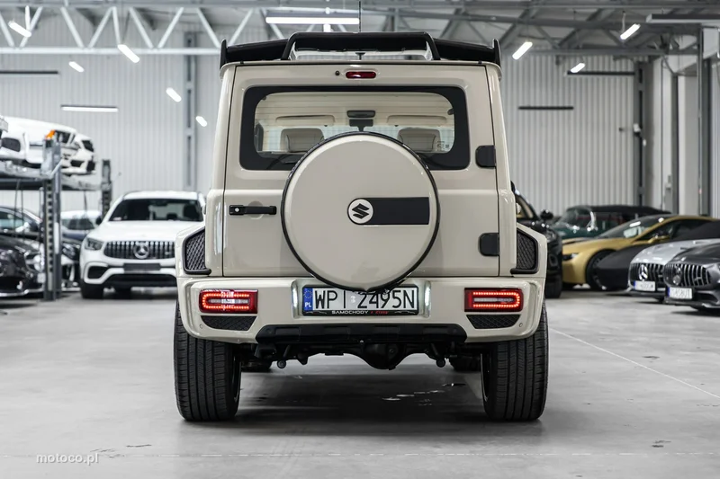 Suzuki Jimny 12