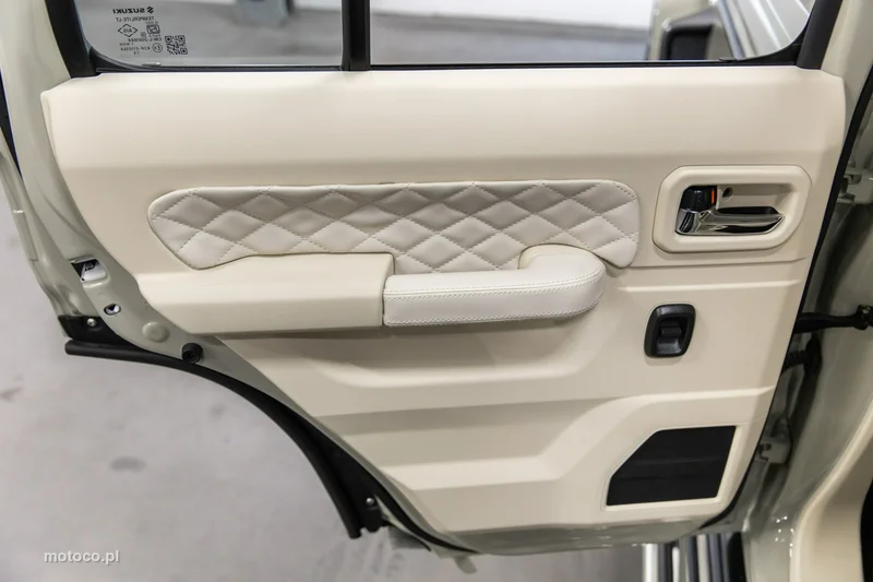 Suzuki Jimny 75