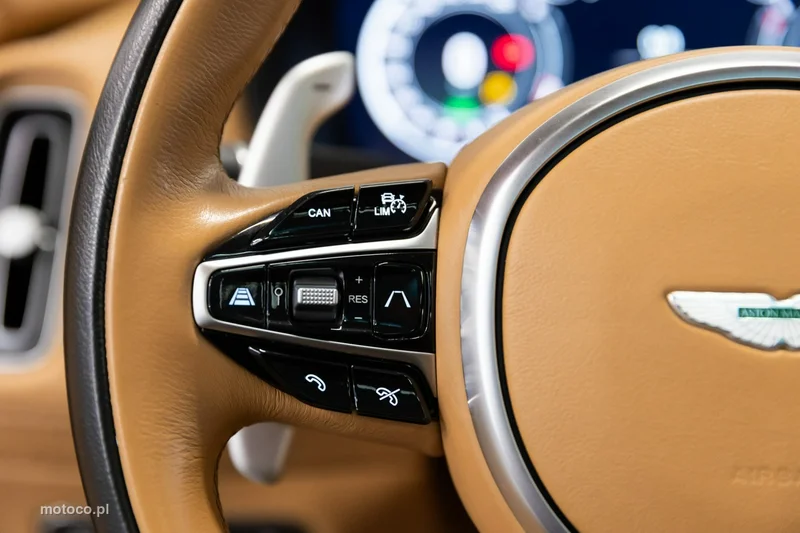 Aston Martin DBX 46