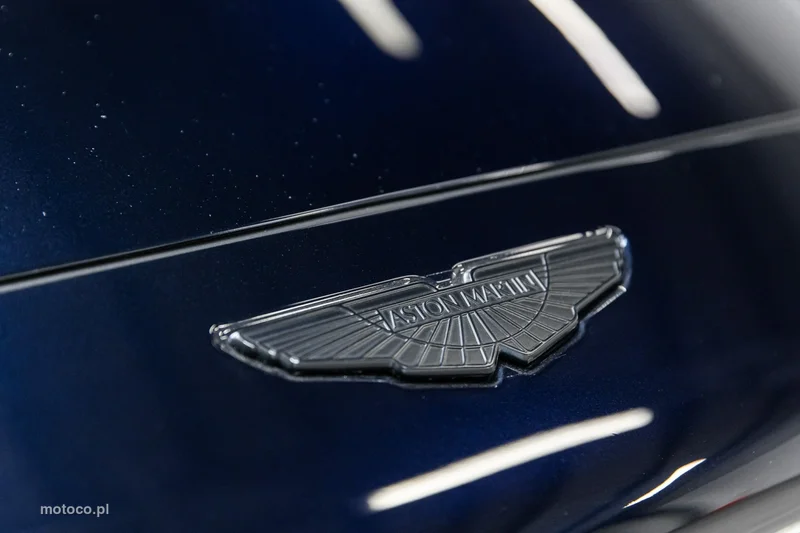 Aston Martin DBX 67
