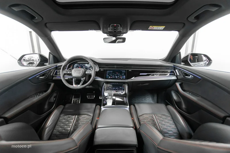 Audi RS Q8 15