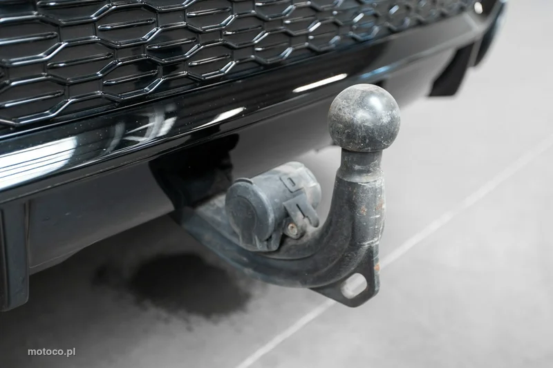 Audi RS Q8 21