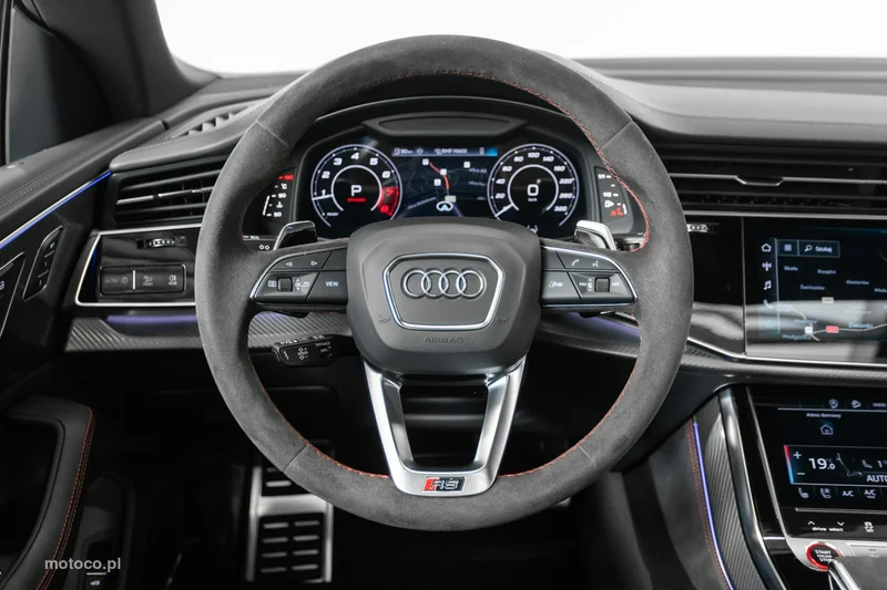 Audi RS Q8 23