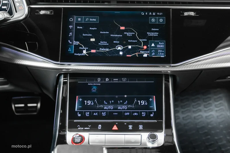 Audi RS Q8 24