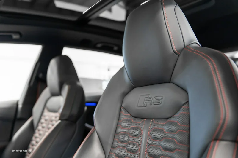 Audi RS Q8 31
