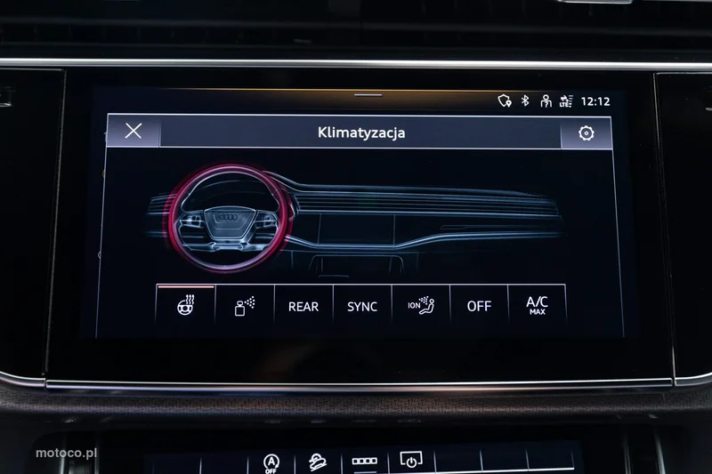 Audi RS Q8 38