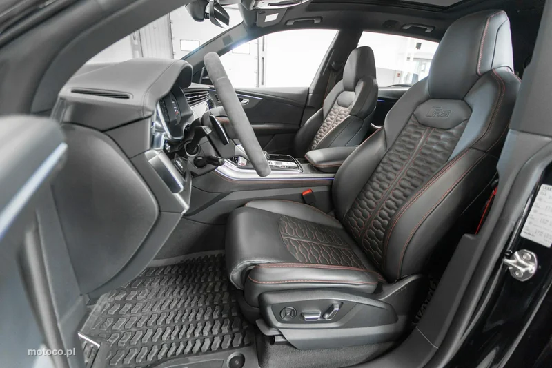 Audi RS Q8 50