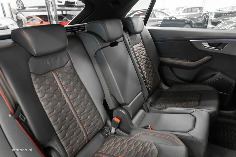 Audi RS Q8 51