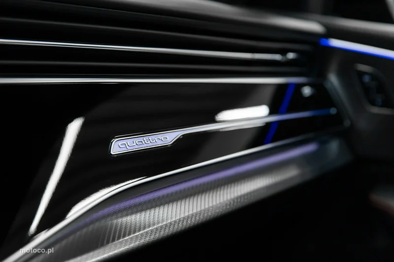 Audi RS Q8 61