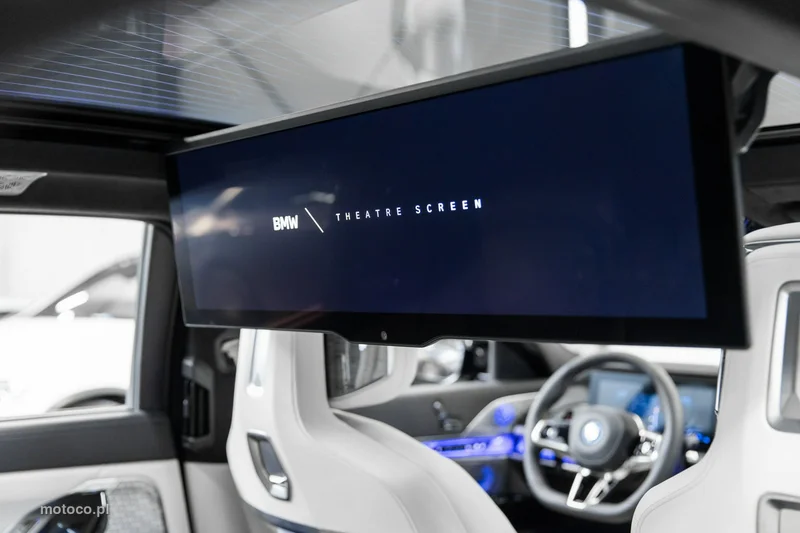 BMW M760 75