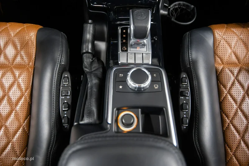 Mercedes-Benz Klasa G W463 G 63 AMG 32