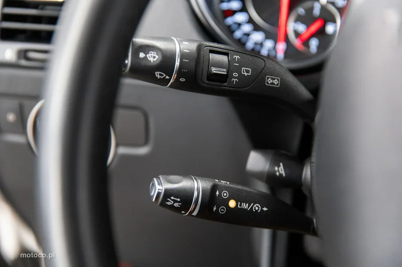 Mercedes-Benz Klasa G W463 G 63 AMG 35