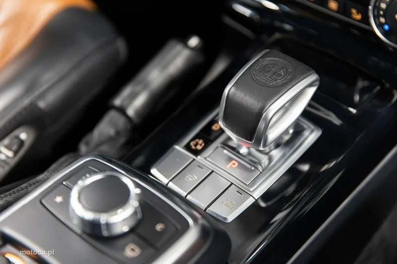 Mercedes-Benz Klasa G W463 G 63 AMG 73