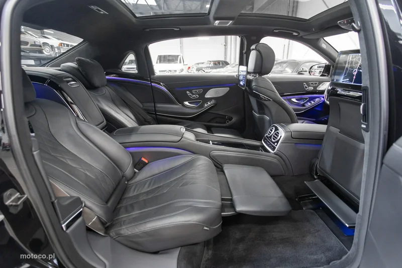 Mercedes-Benz S 560 Maybach 18