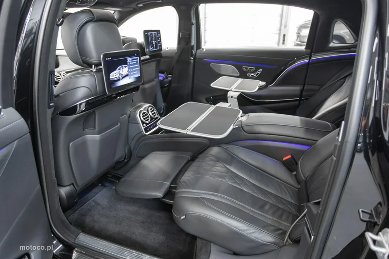 Mercedes-Benz S 560 Maybach 21