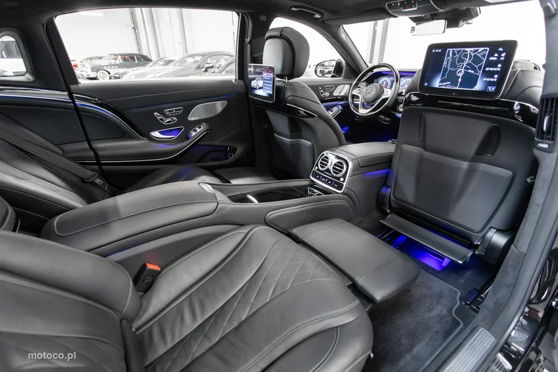 Mercedes-Benz S 560 Maybach 54