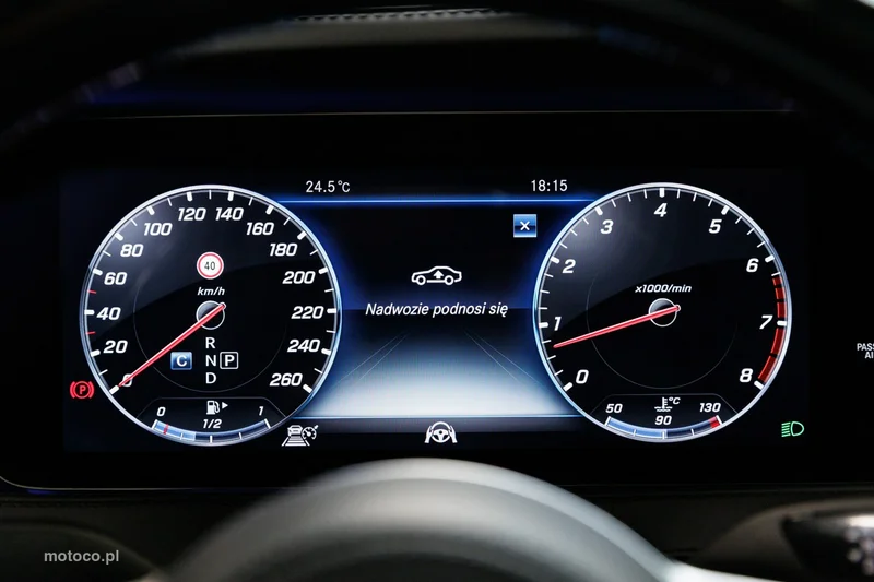 Mercedes-Benz S 560 Maybach 74