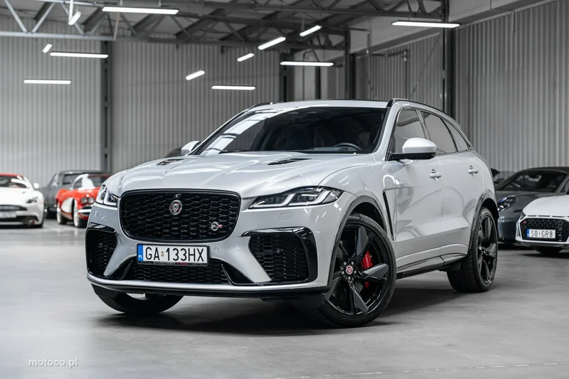 Jaguar F-Pace 2