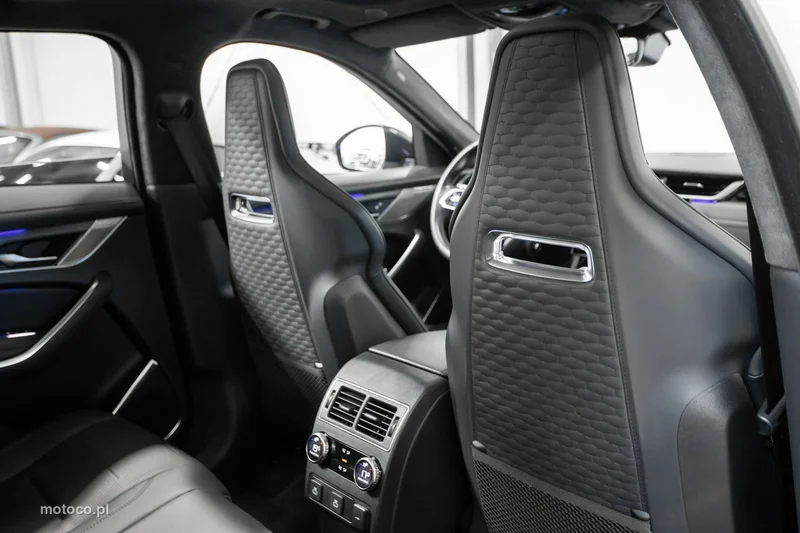 Jaguar F-Pace 25
