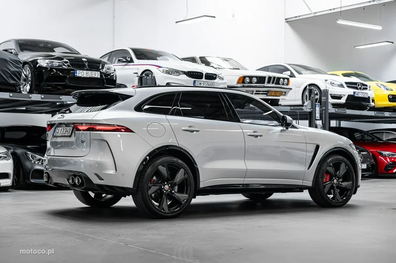 Jaguar F-Pace 45