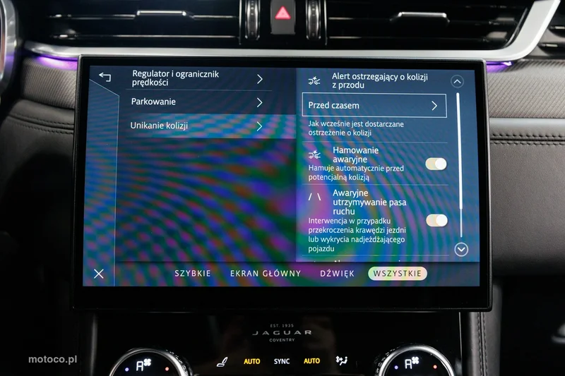 Jaguar F-Pace 76