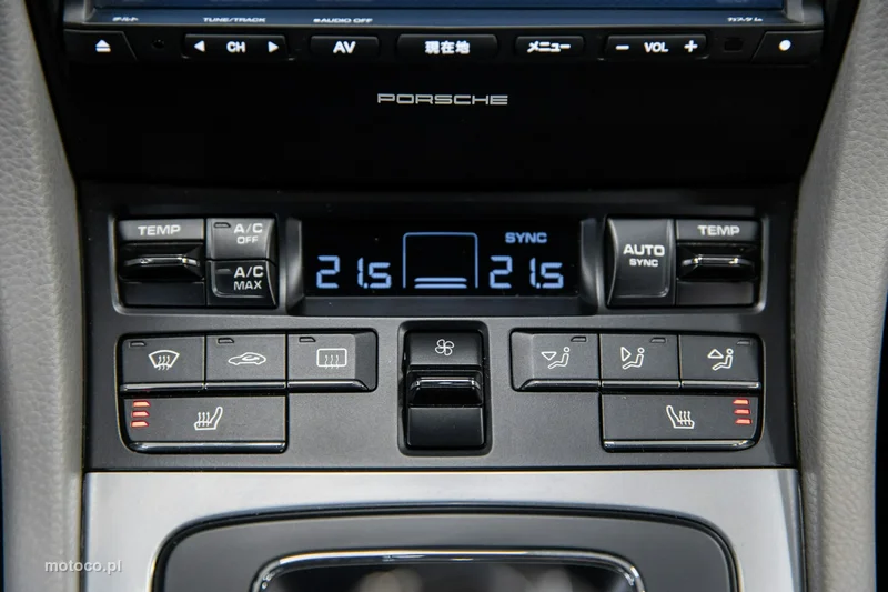 Porsche Cayman 981c 36