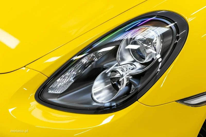 Porsche Cayman 981c 52