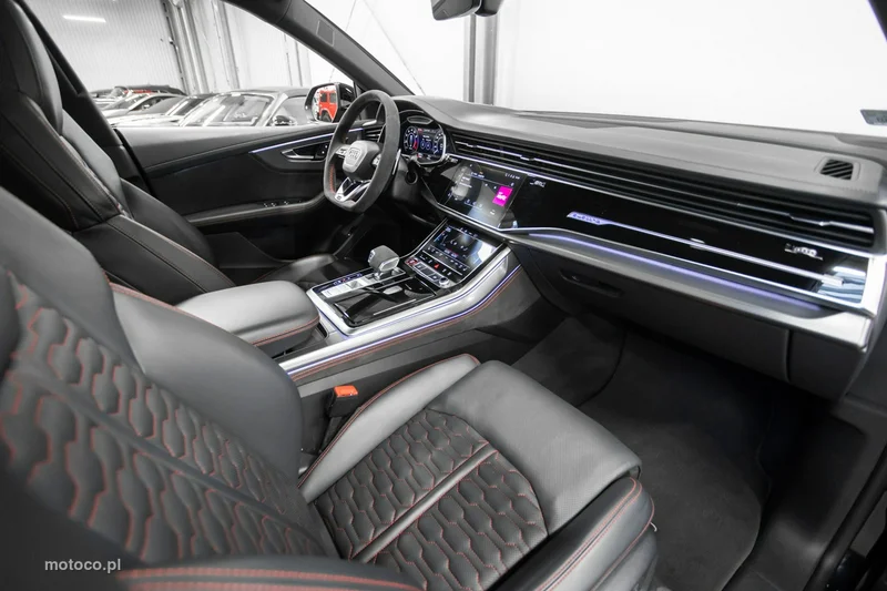 Audi RS Q8 20