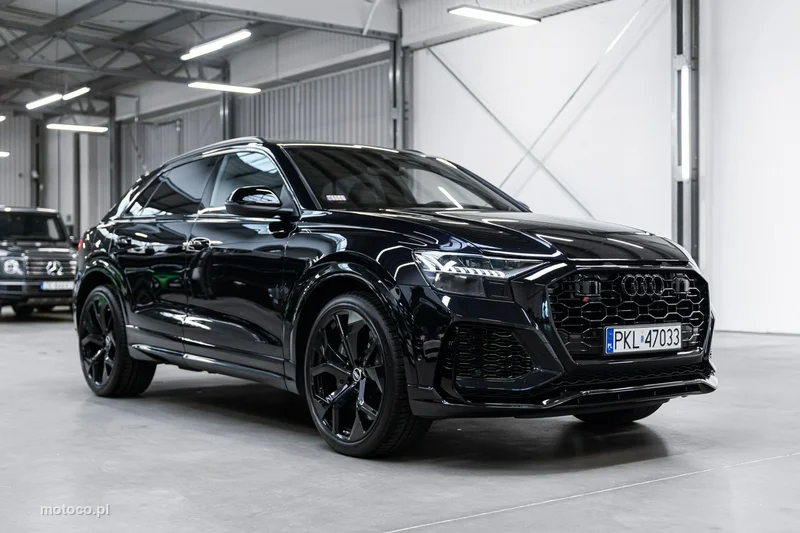 Audi RS Q8 4