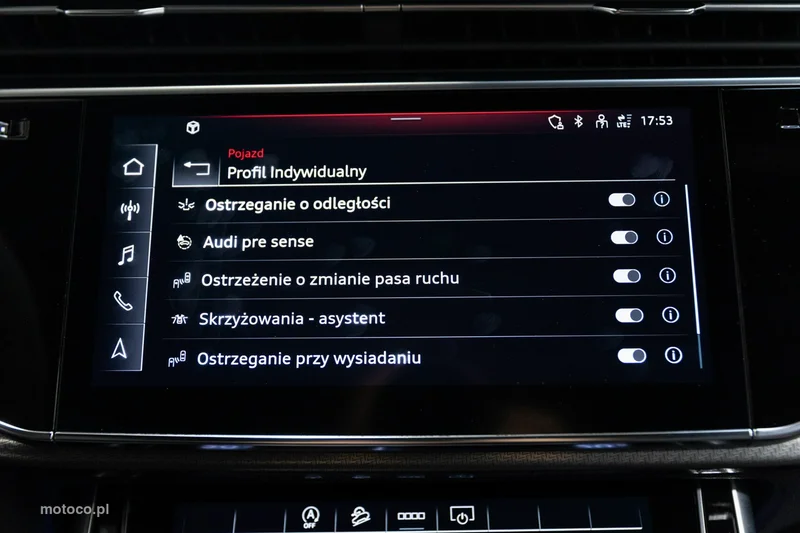 Audi RS Q8 41