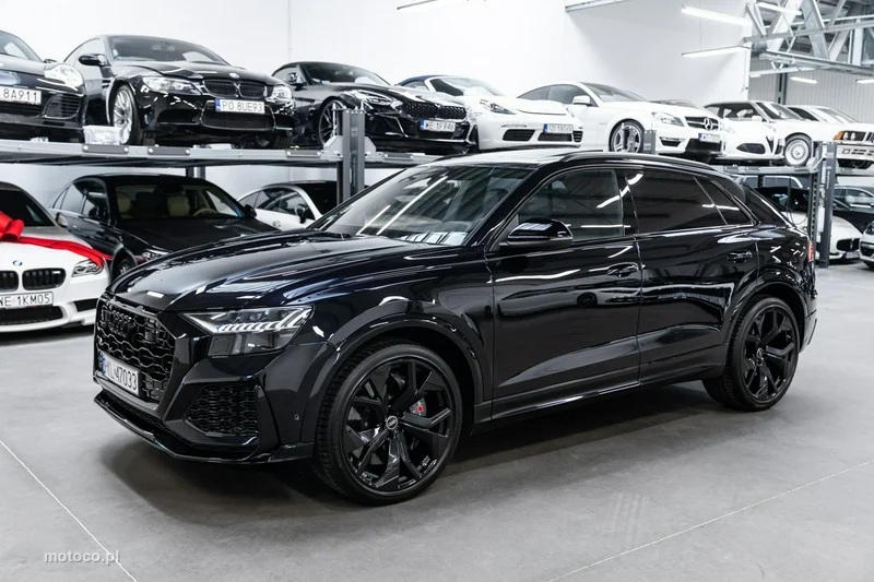 Audi RS Q8 42