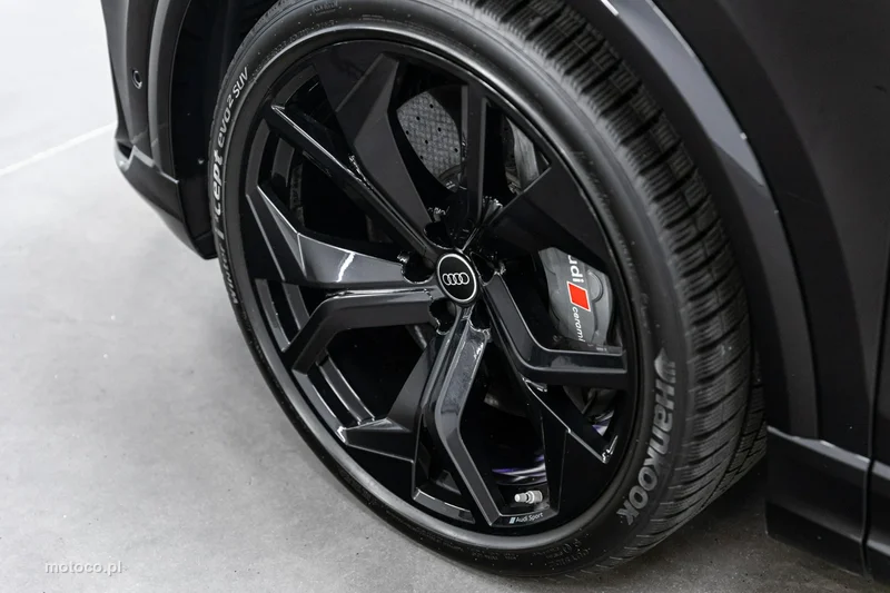 Audi RS Q8 46