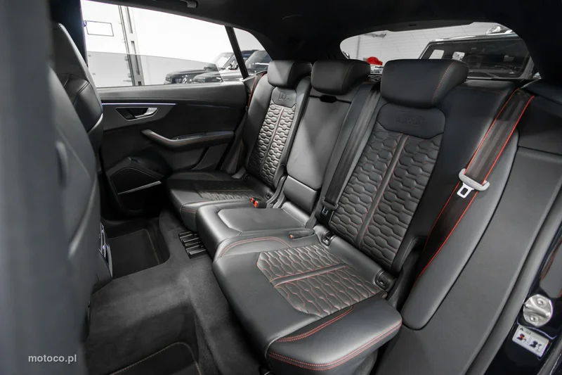 Audi RS Q8 47