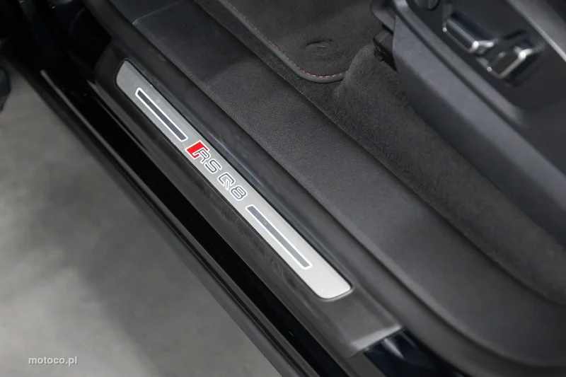 Audi RS Q8 56