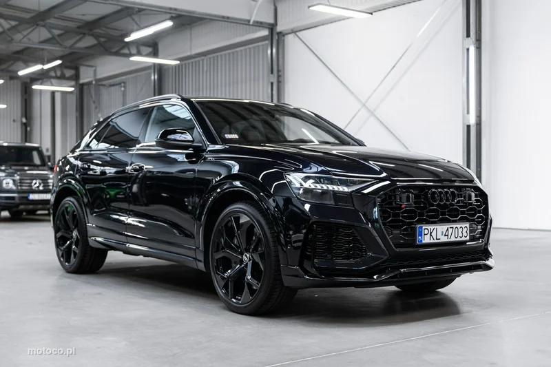 Audi RS Q8 4
